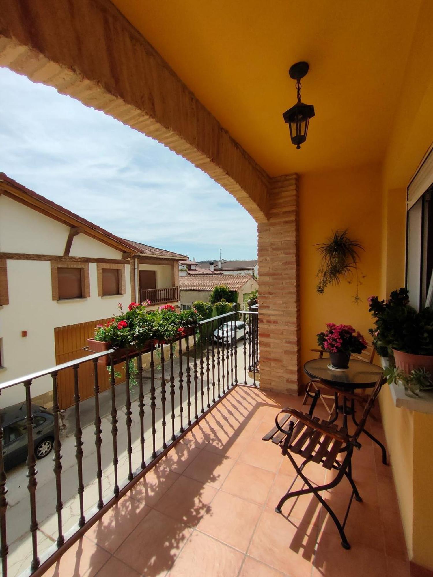 Casa Raichu Bed & Breakfast Obanos Exterior foto